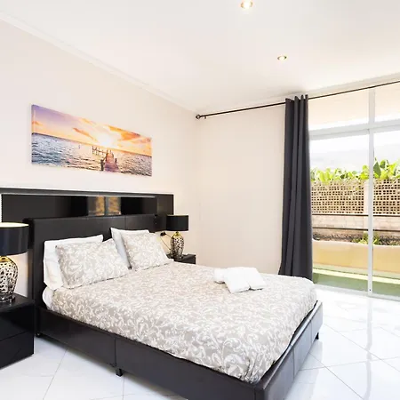 Home2book With Terrace & Pool In 公寓 *
