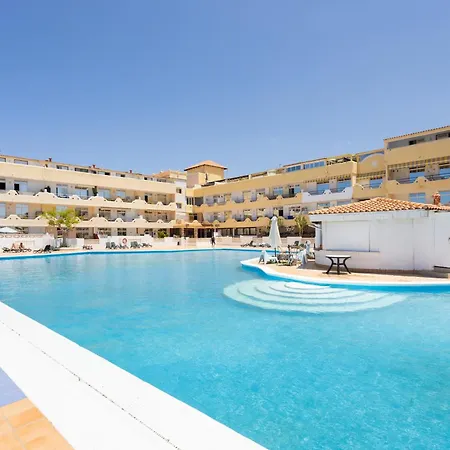 Home2book With Terrace & Pool In Διαμέρισμα