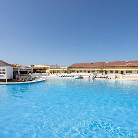 Διαμέρισμα Home2book With Terrace & Pool In