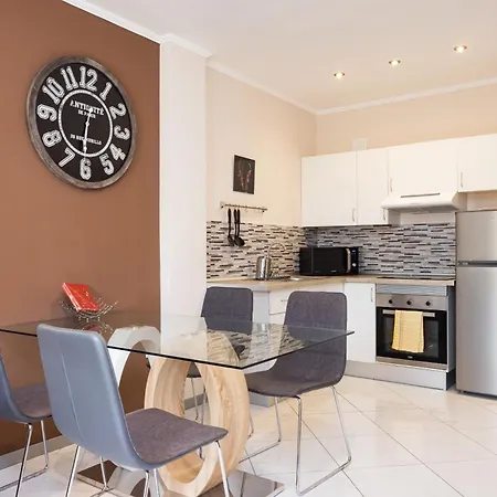 Home2book With Terrace & Pool In Апартаменты
